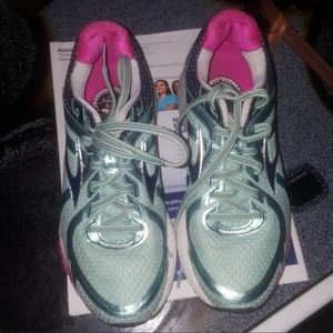 Brooks shoes